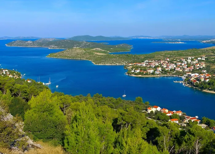 In - Sibenik Riviera 35599 *